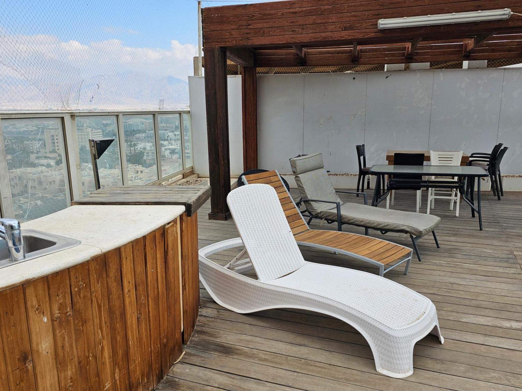 Exclusive Top Luxury Penthouse Near The Sea With Privat Roof-Pool Lägenhet Eilat Exteriör bild